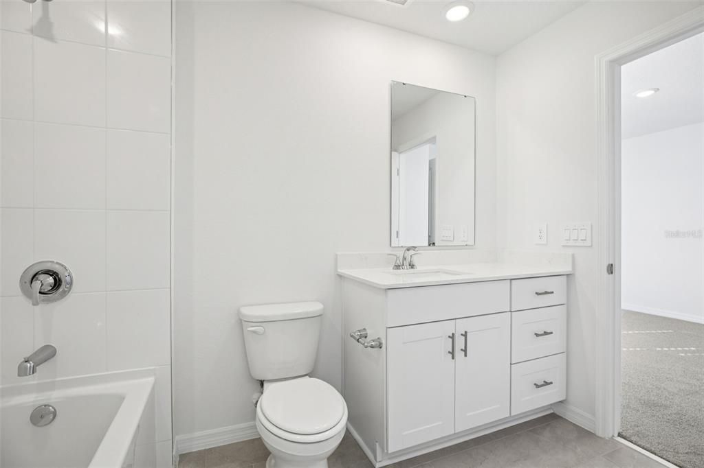 En Venta: $286,000 (3 camas, 2 baños, 1566 Pies cuadrados)