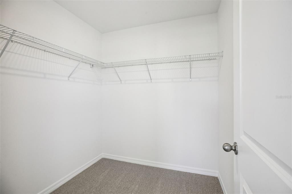 En Venta: $286,000 (3 camas, 2 baños, 1566 Pies cuadrados)