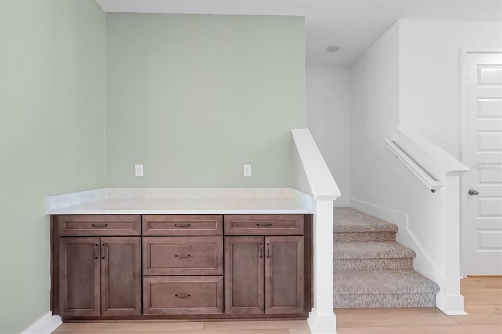 На продажу: $589,990 (3 спален, 2 ванн, 1972 Квадратных фут)