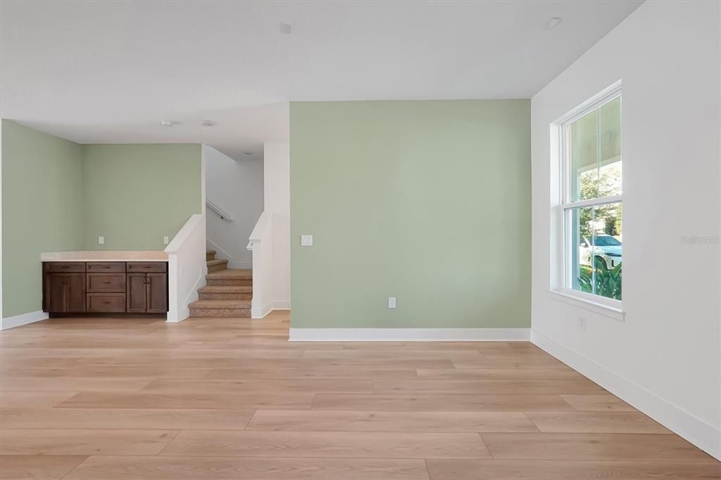 На продажу: $589,990 (3 спален, 2 ванн, 1972 Квадратных фут)