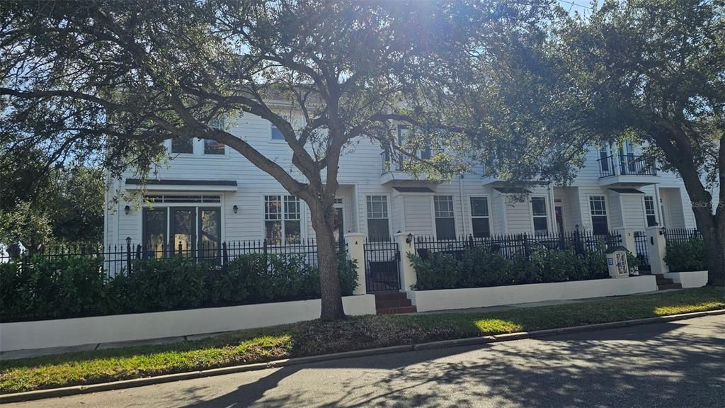 На продажу: $650,000 (3 спален, 2 ванн, 1644 Квадратных фут)