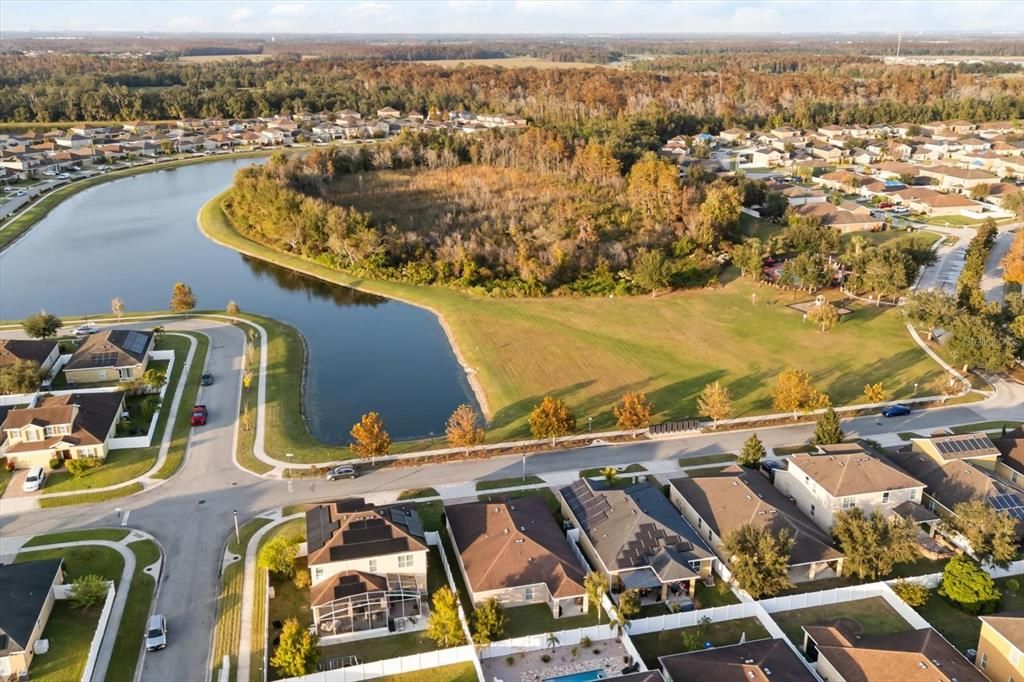 En Venta: $360,000 (4 camas, 2 baños, 1972 Pies cuadrados)