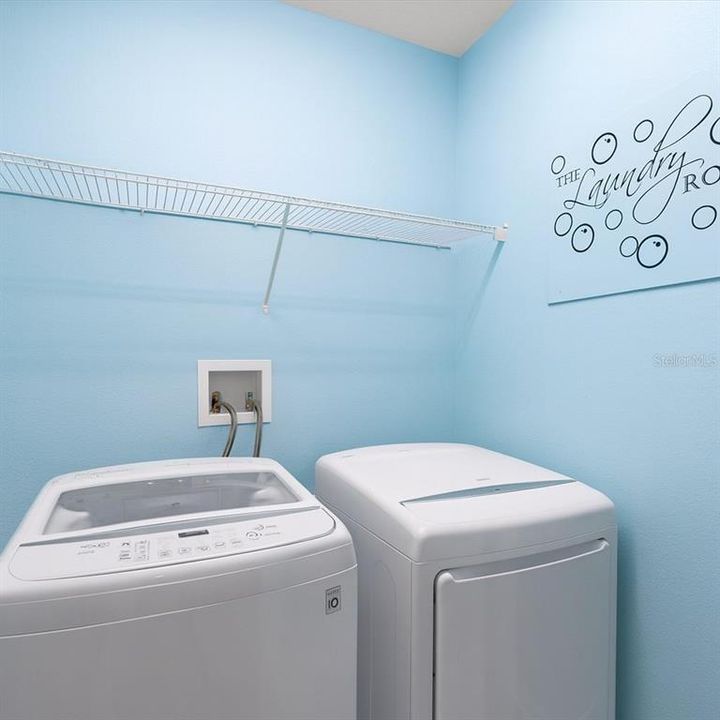 En Venta: $360,000 (4 camas, 2 baños, 1972 Pies cuadrados)