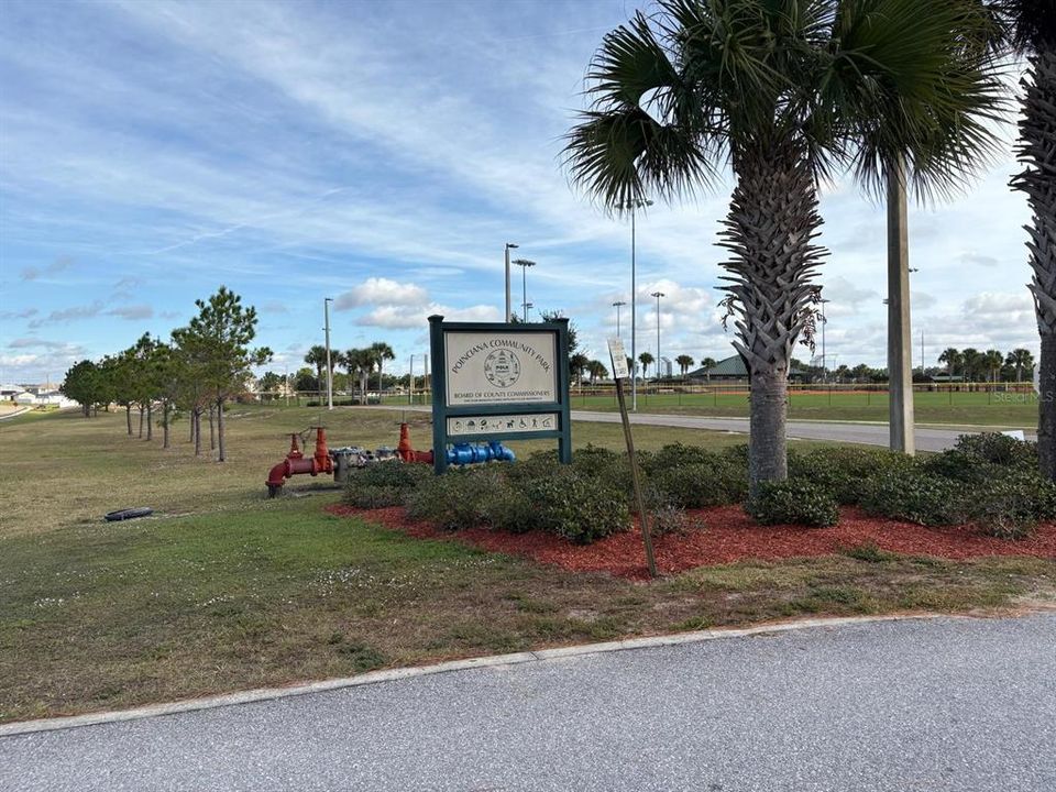 For Rent: $1,900 (3 beds, 2 baths, 1416 Square Feet)