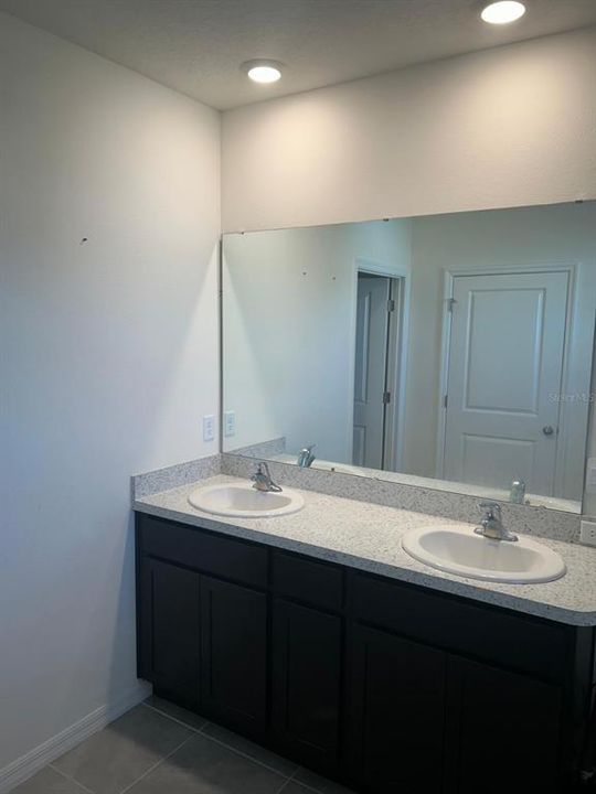 En Renta: $2,800 (4 camas, 3 baños, 2371 Pies cuadrados)