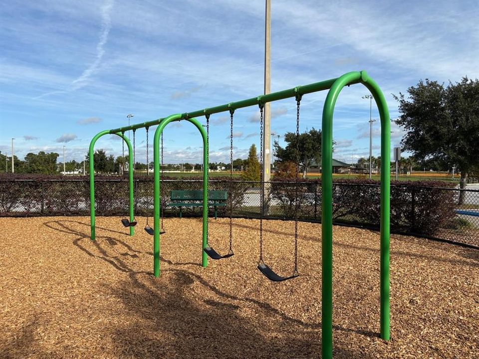 For Rent: $1,900 (3 beds, 2 baths, 1416 Square Feet)