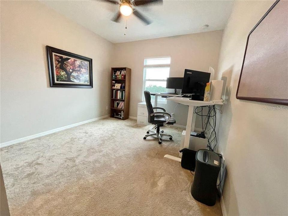 En Renta: $2,400 (4 camas, 2 baños, 2056 Pies cuadrados)