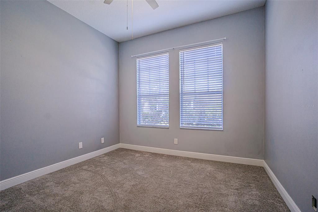 En Venta: $299,900 (3 camas, 2 baños, 1636 Pies cuadrados)