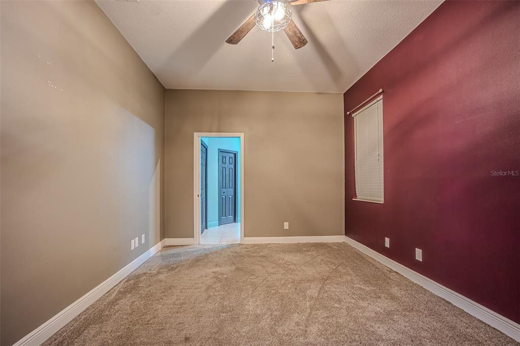 En Venta: $299,900 (3 camas, 2 baños, 1636 Pies cuadrados)