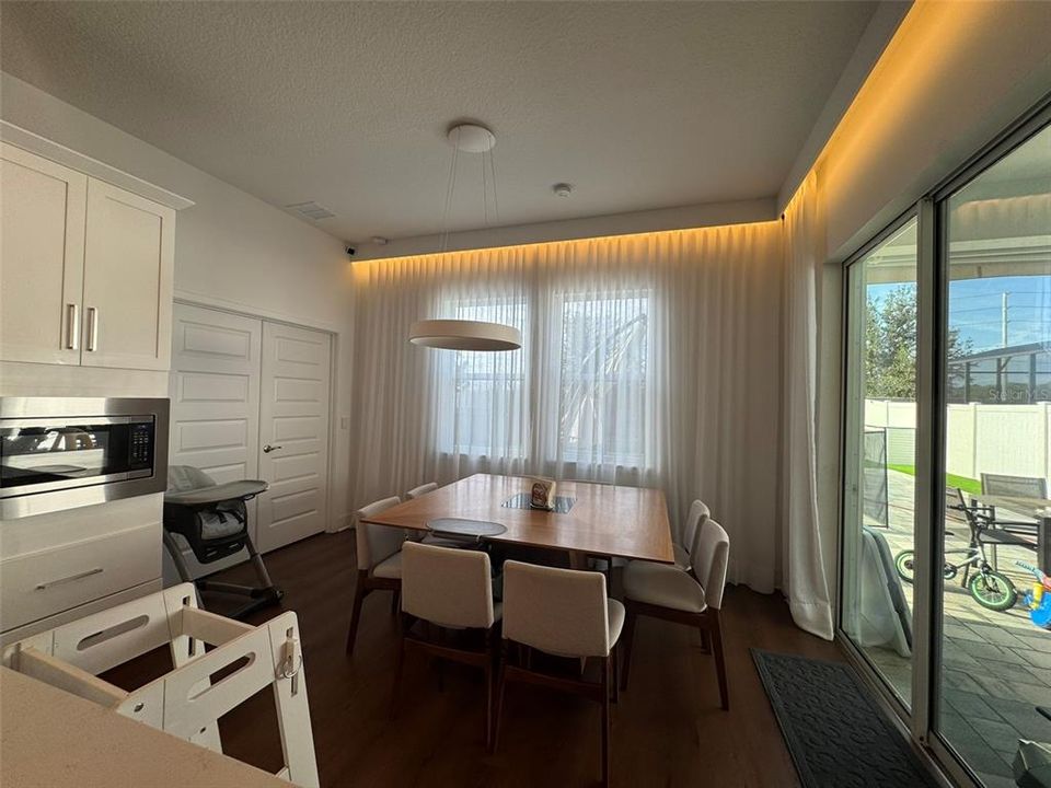 待售: $849,000 (4 贝兹, 3 浴室, 2832 平方英尺)