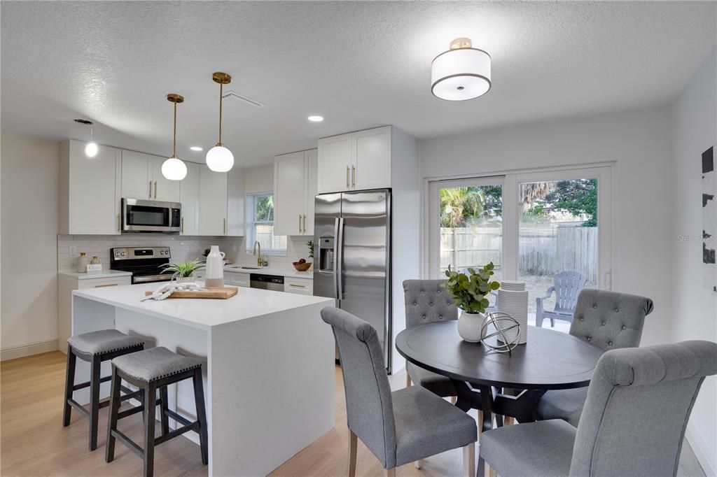 For Sale: $379,000 (2 beds, 1 baths, 1100 Square Feet)