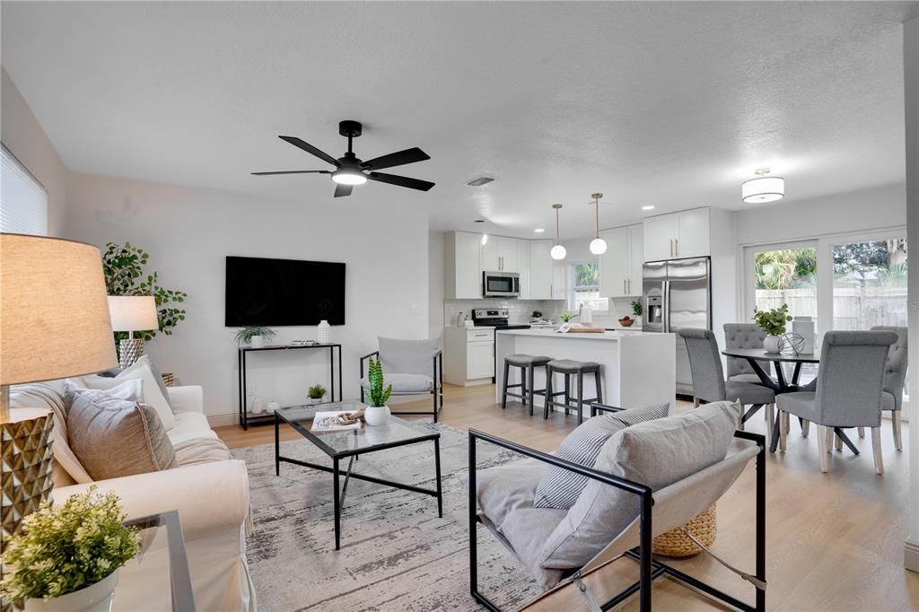 For Sale: $379,000 (2 beds, 1 baths, 1100 Square Feet)