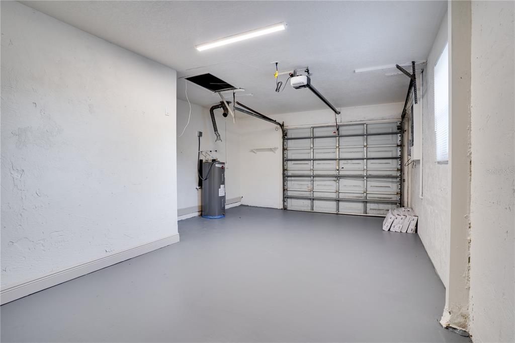 For Sale: $379,000 (2 beds, 1 baths, 1100 Square Feet)