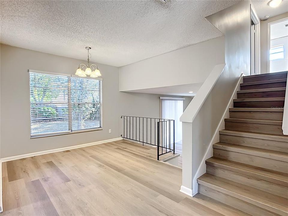 For Sale: $394,900 (4 beds, 3 baths, 1735 Square Feet)