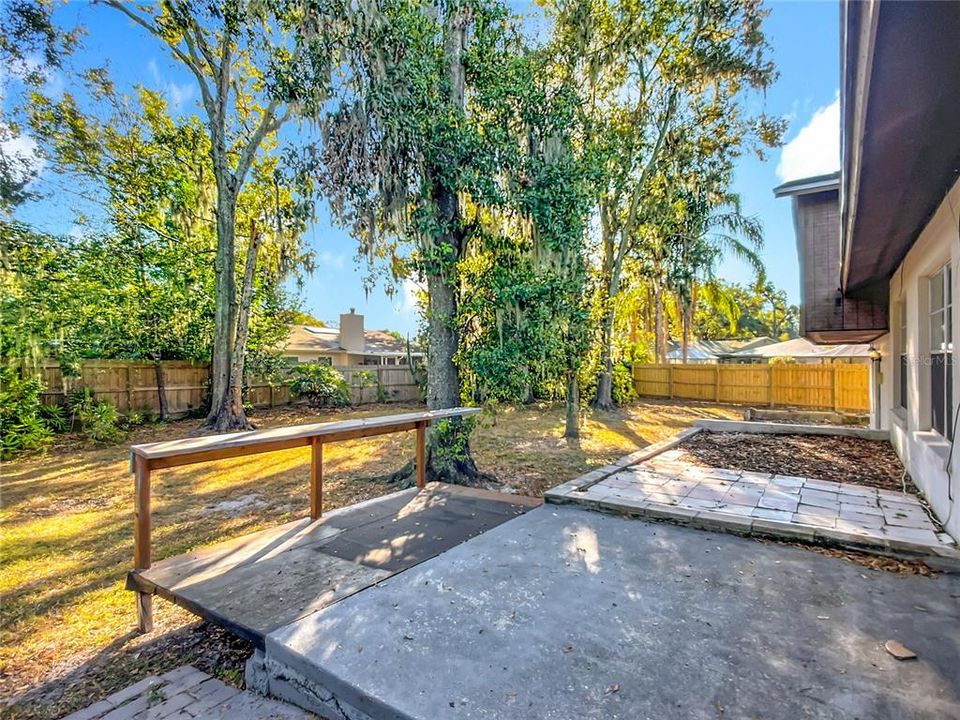 For Sale: $394,900 (4 beds, 3 baths, 1735 Square Feet)