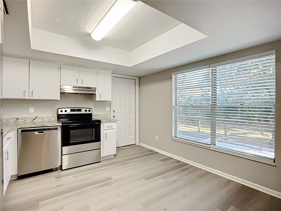 For Sale: $394,900 (4 beds, 3 baths, 1735 Square Feet)