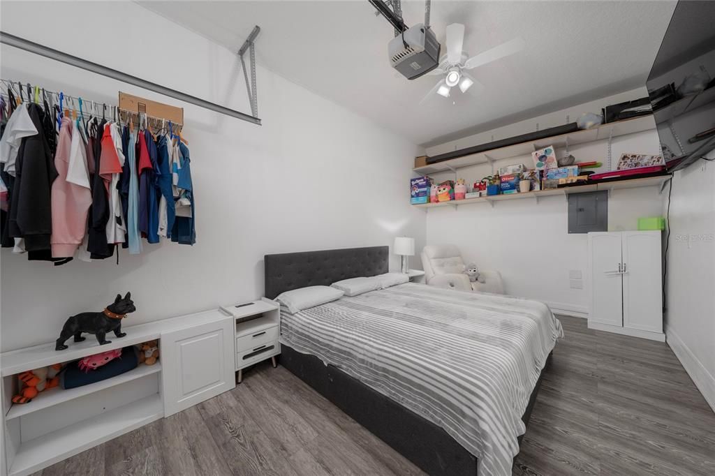 На продажу: $377,000 (3 спален, 2 ванн, 1882 Квадратных фут)