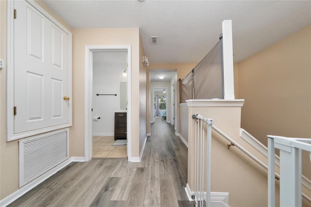 На продажу: $377,000 (3 спален, 2 ванн, 1882 Квадратных фут)