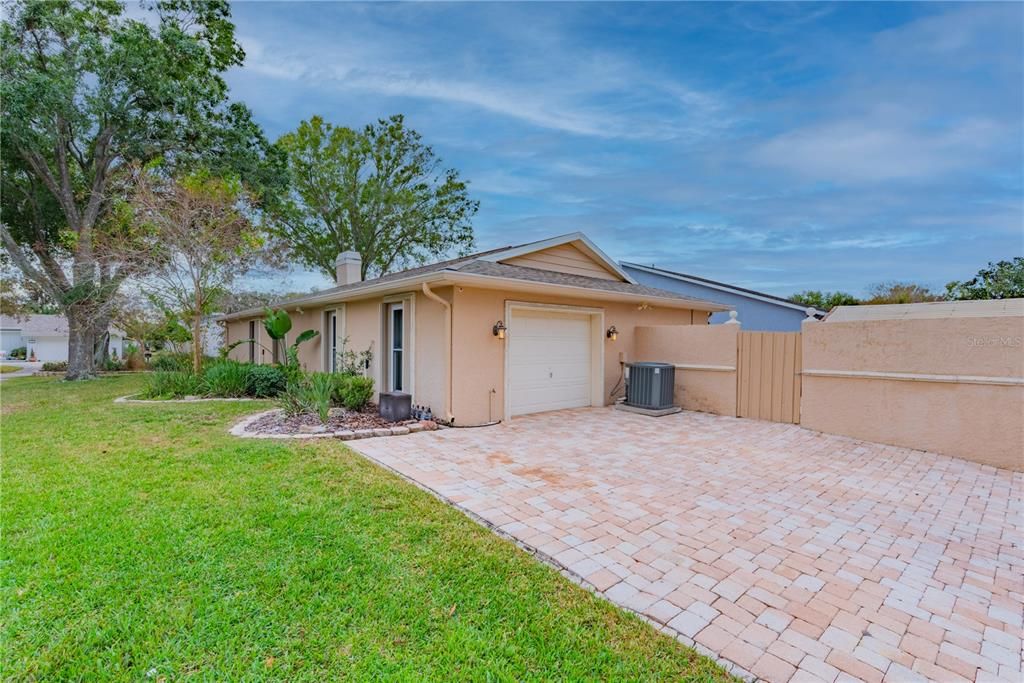 待售: $459,900 (2 贝兹, 2 浴室, 1798 平方英尺)