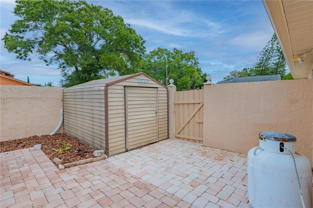 待售: $459,900 (2 贝兹, 2 浴室, 1798 平方英尺)