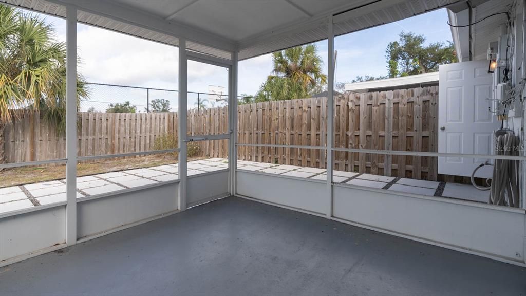 For Sale: $850,000 (4 beds, 0 baths, 1628 Square Feet)