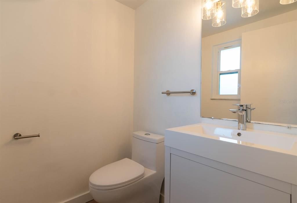 For Sale: $850,000 (4 beds, 0 baths, 1628 Square Feet)