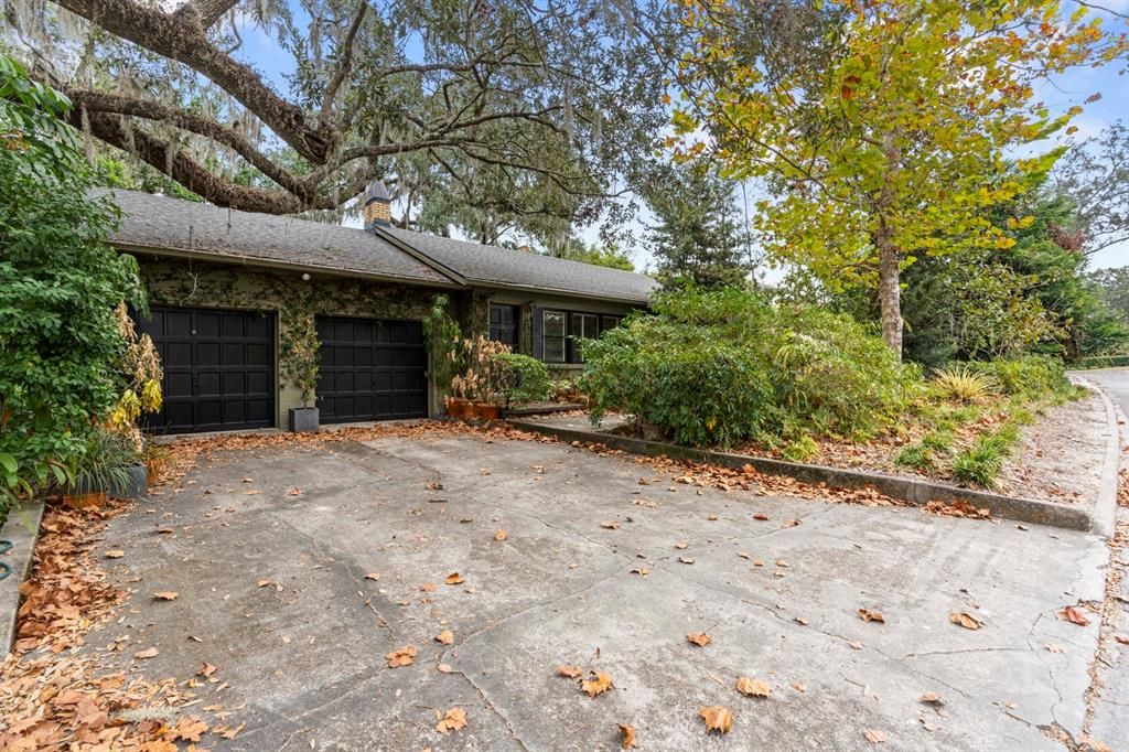 For Sale: $649,900 (4 beds, 2 baths, 1804 Square Feet)