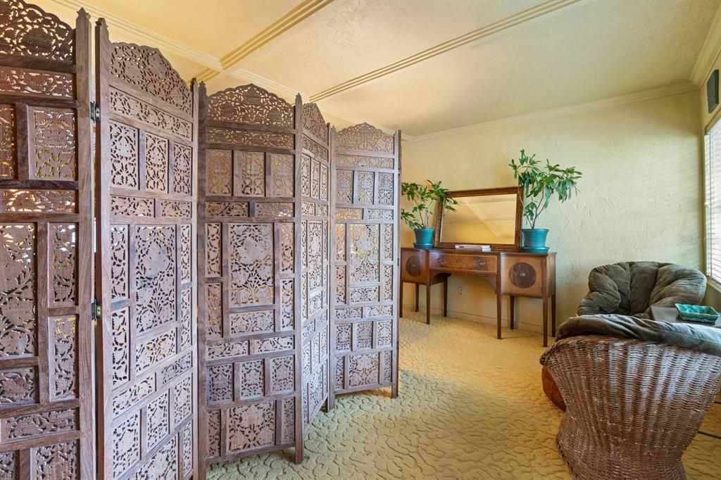 For Sale: $649,900 (4 beds, 2 baths, 1804 Square Feet)