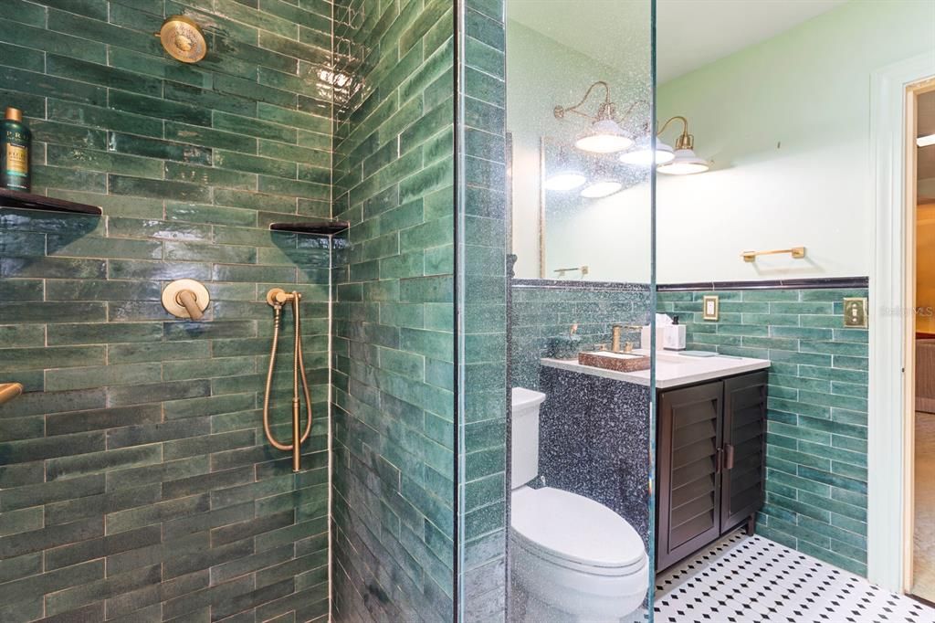 For Sale: $649,900 (4 beds, 2 baths, 1804 Square Feet)