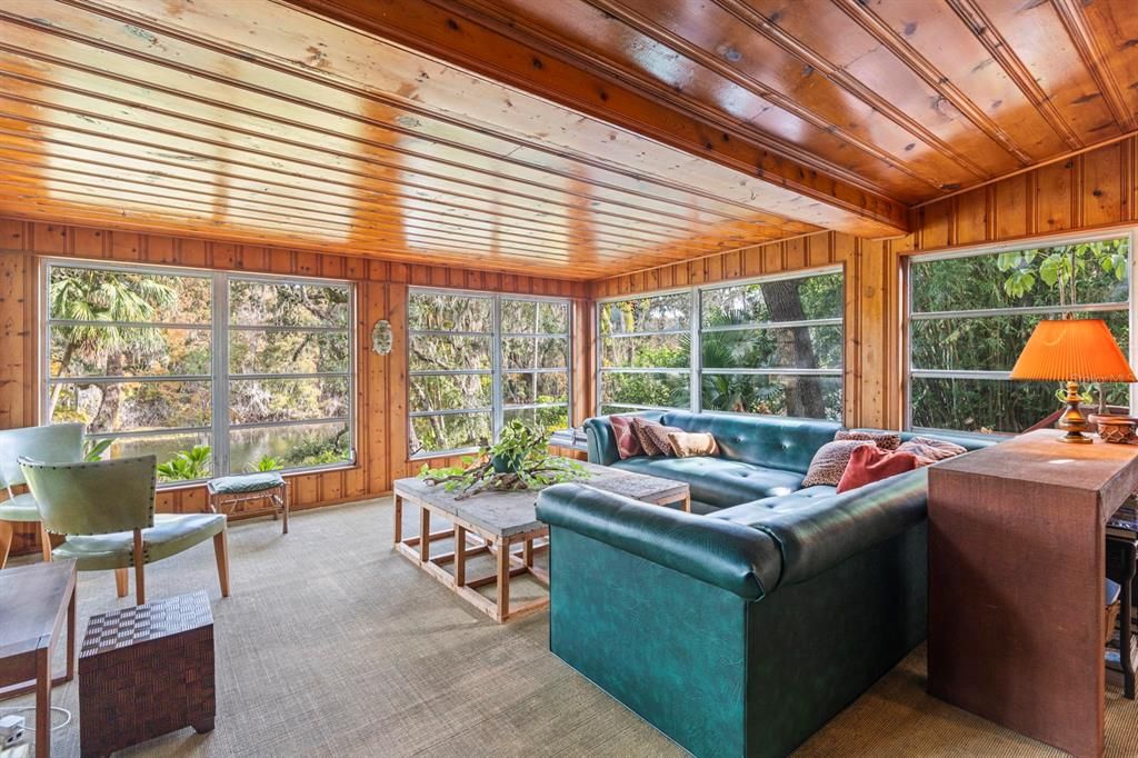 For Sale: $649,900 (4 beds, 2 baths, 1804 Square Feet)