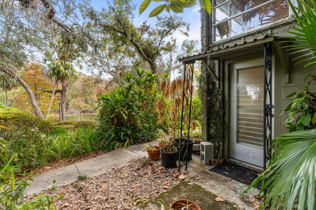 For Sale: $649,900 (4 beds, 2 baths, 1804 Square Feet)