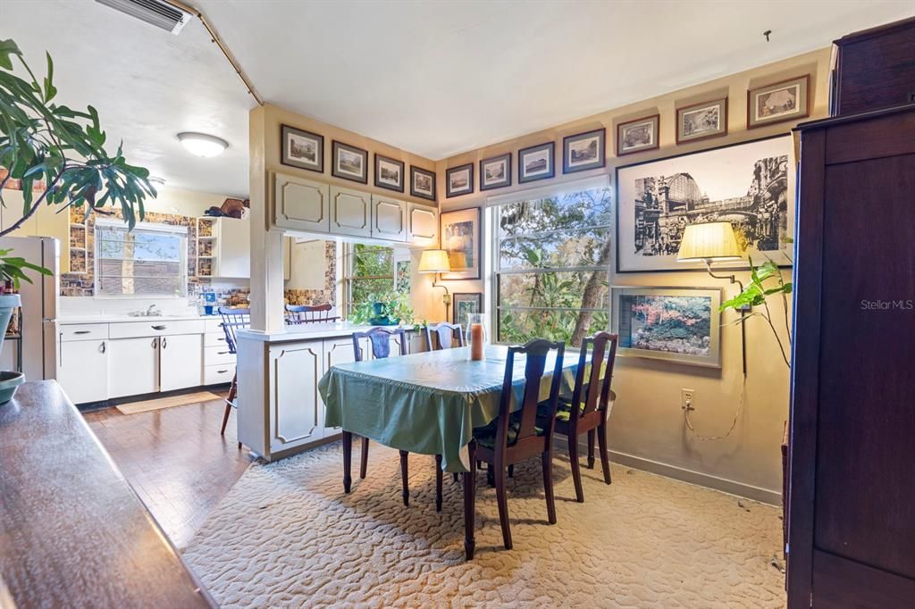 For Sale: $649,900 (4 beds, 2 baths, 1804 Square Feet)