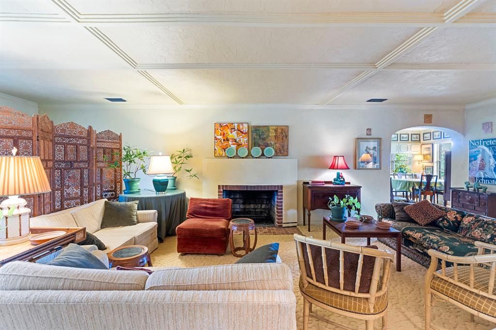 For Sale: $649,900 (4 beds, 2 baths, 1804 Square Feet)