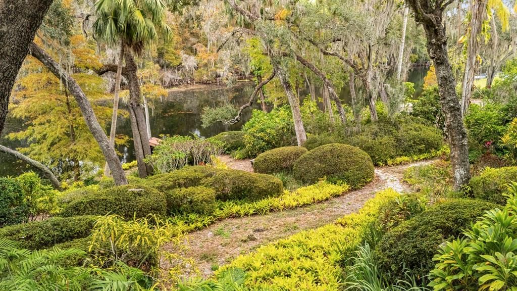 For Sale: $649,900 (4 beds, 2 baths, 1804 Square Feet)