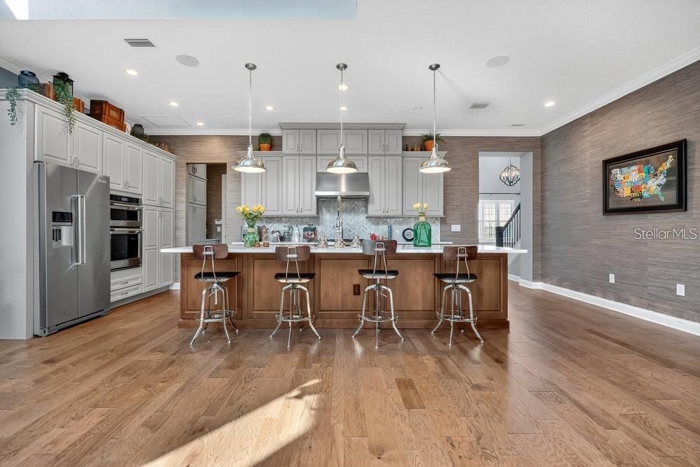 For Rent: $6,500 (4 beds, 3 baths, 2779 Square Feet)