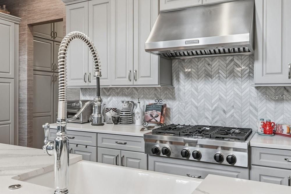 For Rent: $6,500 (4 beds, 3 baths, 2779 Square Feet)