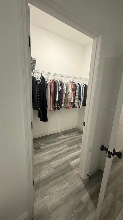 待售: $320,000 (4 贝兹, 2 浴室, 1622 平方英尺)