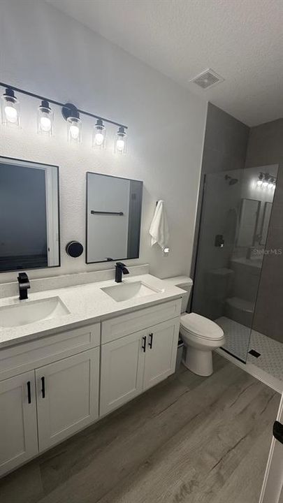 待售: $320,000 (4 贝兹, 2 浴室, 1622 平方英尺)