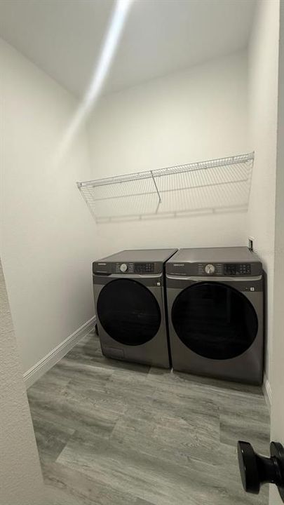 待售: $320,000 (4 贝兹, 2 浴室, 1622 平方英尺)