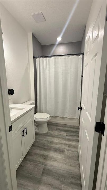 待售: $320,000 (4 贝兹, 2 浴室, 1622 平方英尺)