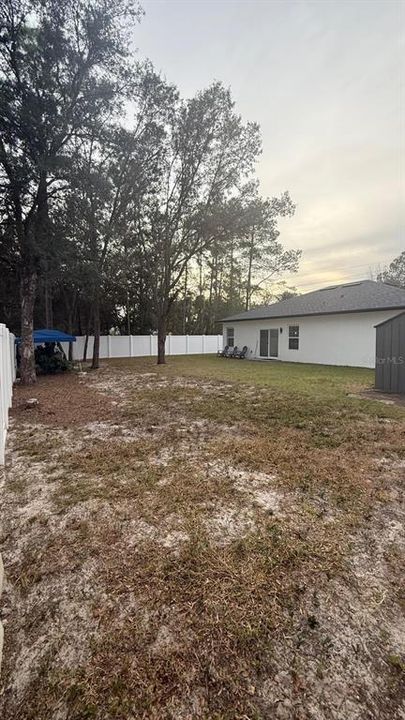 待售: $320,000 (4 贝兹, 2 浴室, 1622 平方英尺)