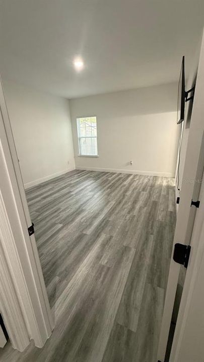 待售: $320,000 (4 贝兹, 2 浴室, 1622 平方英尺)