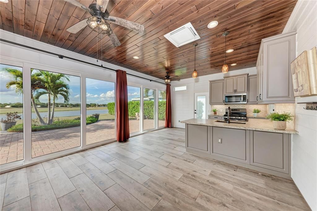 待售: $447,900 (1 贝兹, 1 浴室, 1000 平方英尺)