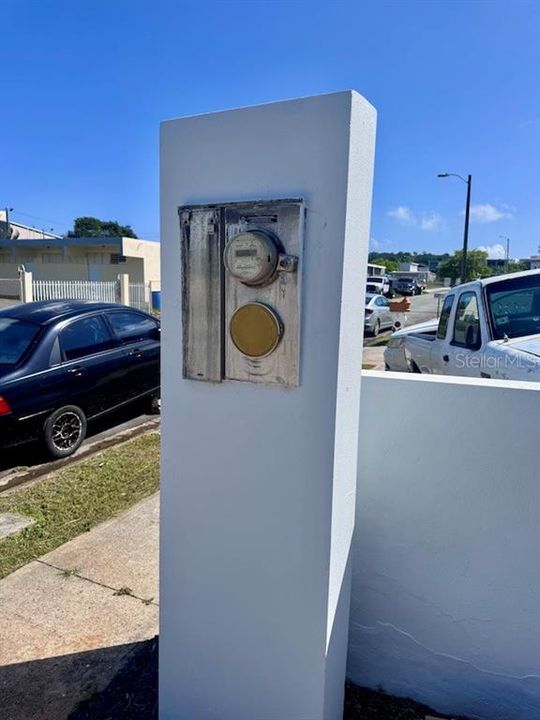 待售: $280,000 (4 贝兹, 3 浴室, 1700 平方英尺)