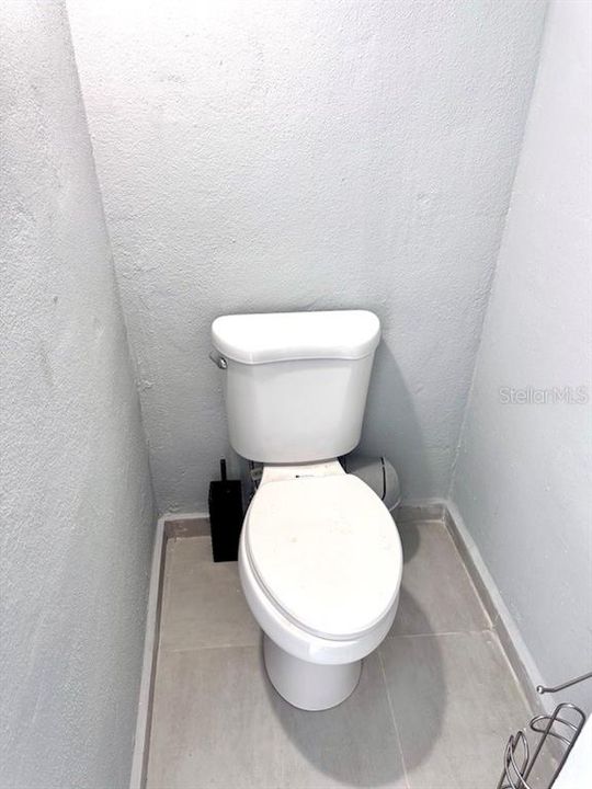 待售: $280,000 (4 贝兹, 3 浴室, 1700 平方英尺)