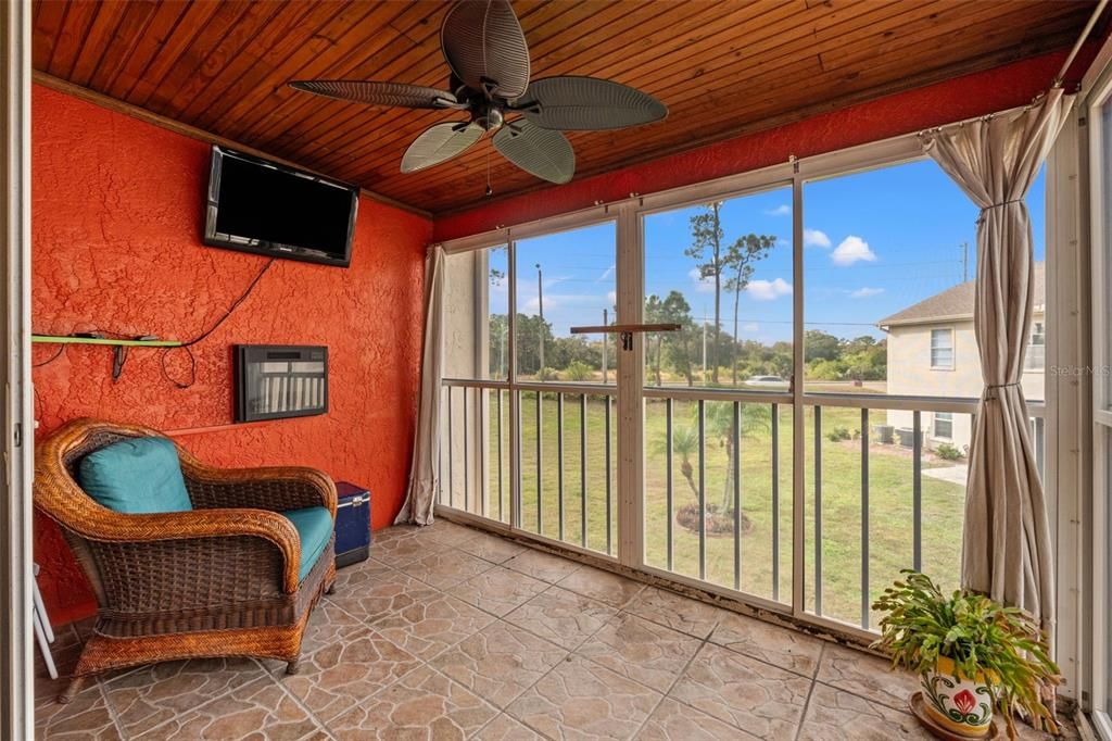 En Venta: $175,000 (2 camas, 2 baños, 1036 Pies cuadrados)