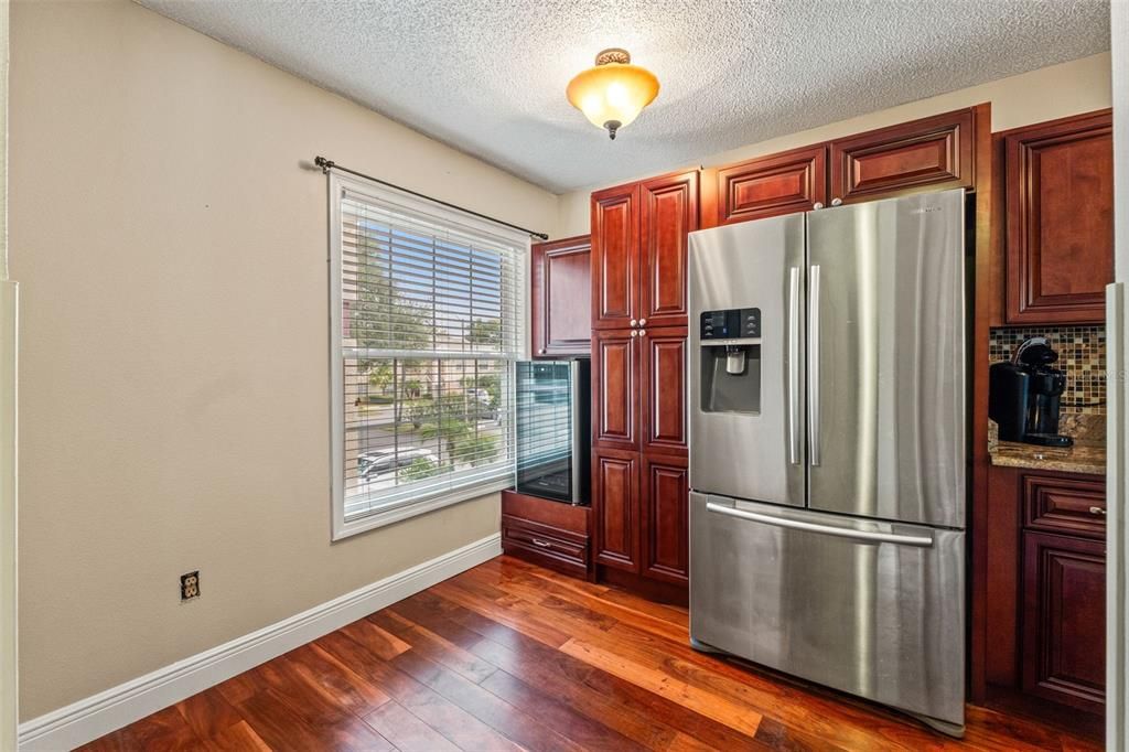 En Venta: $175,000 (2 camas, 2 baños, 1036 Pies cuadrados)