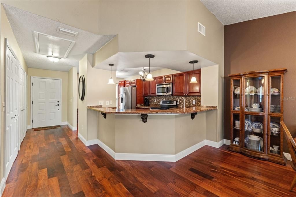 En Venta: $175,000 (2 camas, 2 baños, 1036 Pies cuadrados)