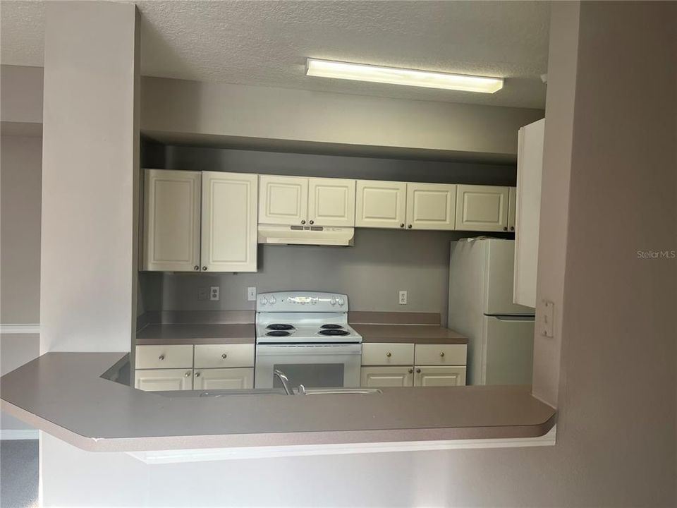 待售: $163,700 (2 贝兹, 2 浴室, 1159 平方英尺)