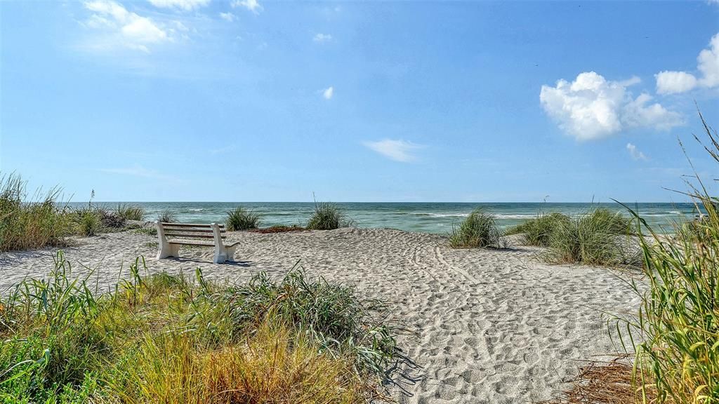 На продажу: $550,000 (2 спален, 2 ванн, 1303 Квадратных фут)